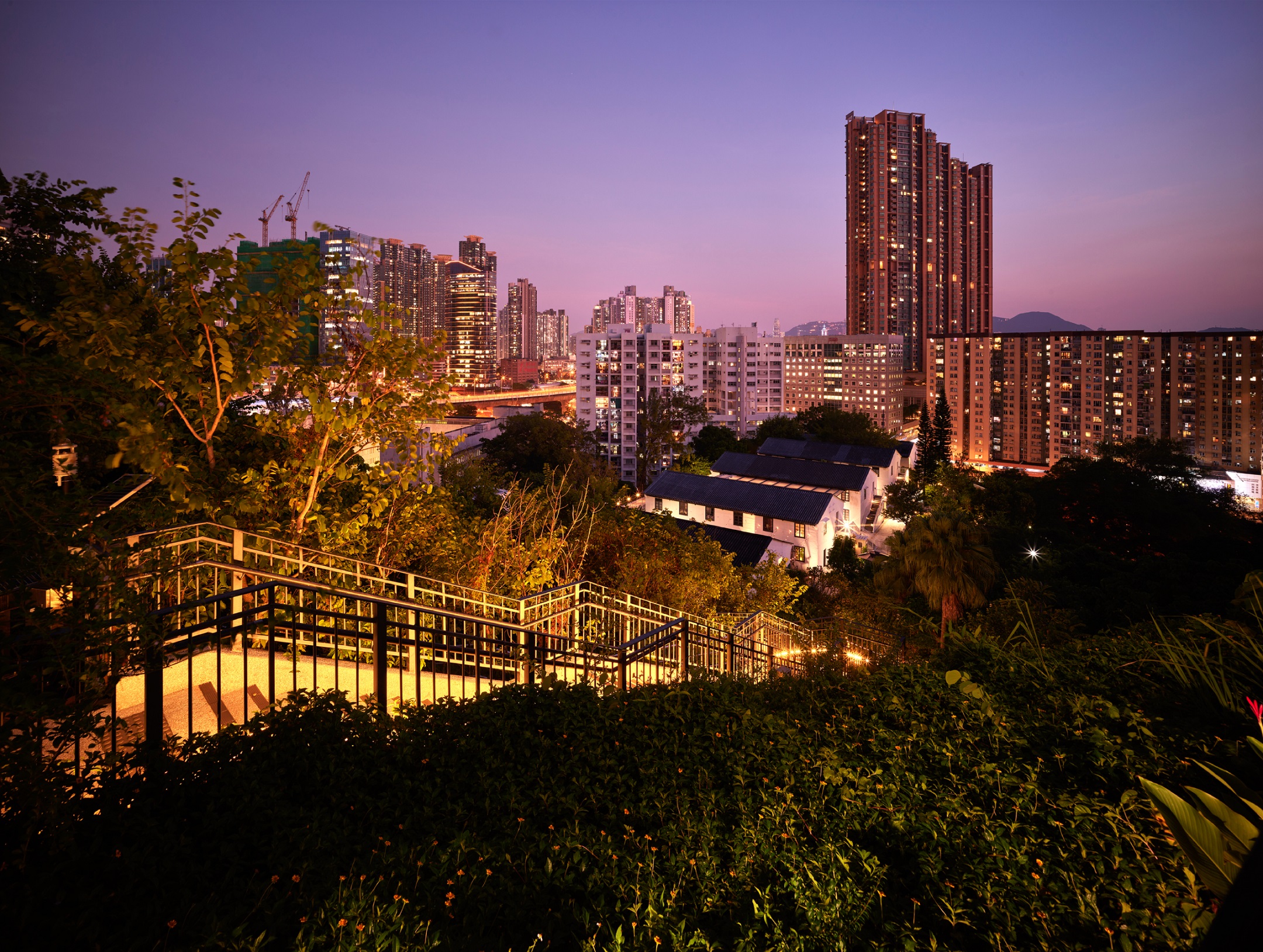 饶馆建筑群与自然融为一体。（图片来源：香港历史建筑联盟）